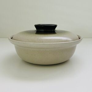 HEATH CERAMICS Sea & Sand Speckled Cream Green Glaze 1-qt Covered Casserole Dish